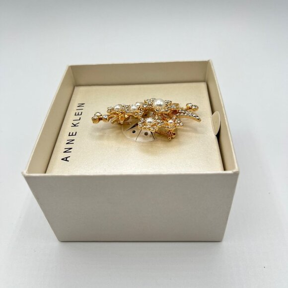 Anne Klein Crystal/Imitation Pearl Flower Cluster Pin in Gold-Tone MSRP $28 NWT - Picture 5 of 6